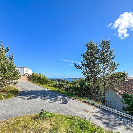 Semesterbostad Lovely In Lindesnes With Sauna